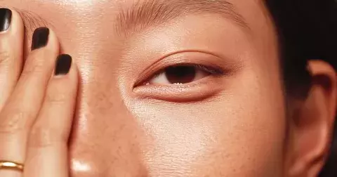 K-Beauty 2025: Top 10 alternativ retinolu, které fungují a nedráždí