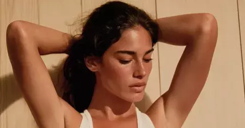 Hladší a sjednocenější podpaží? Exfoliační deodoranty víc než jen voní