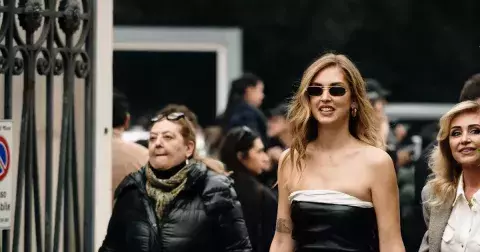 All black spring: 4 chic outfity, které patří do našich šatníků
