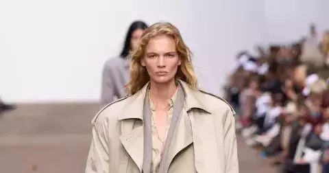 Power of Stella: 5 outfitů do práce, které dávají runway energy