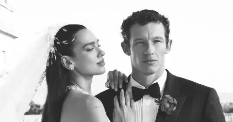 Chanel bride: Dua Lipa a její svatební róba posetá 480 000 korálky