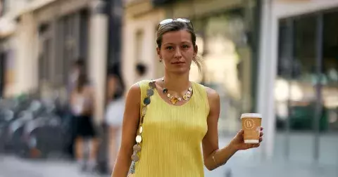 5 trendy outfitů, ve kterých zvládnete třicítky i osm hodin v práci