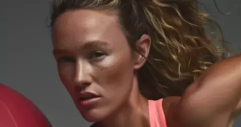 Dvaceti minutami k vysněné postavě? EMS tréninkům propadl Hollywood