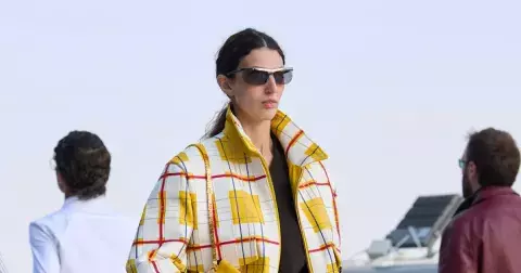 Milano Runway Steals: Límce vzhůru a pásky na uzel